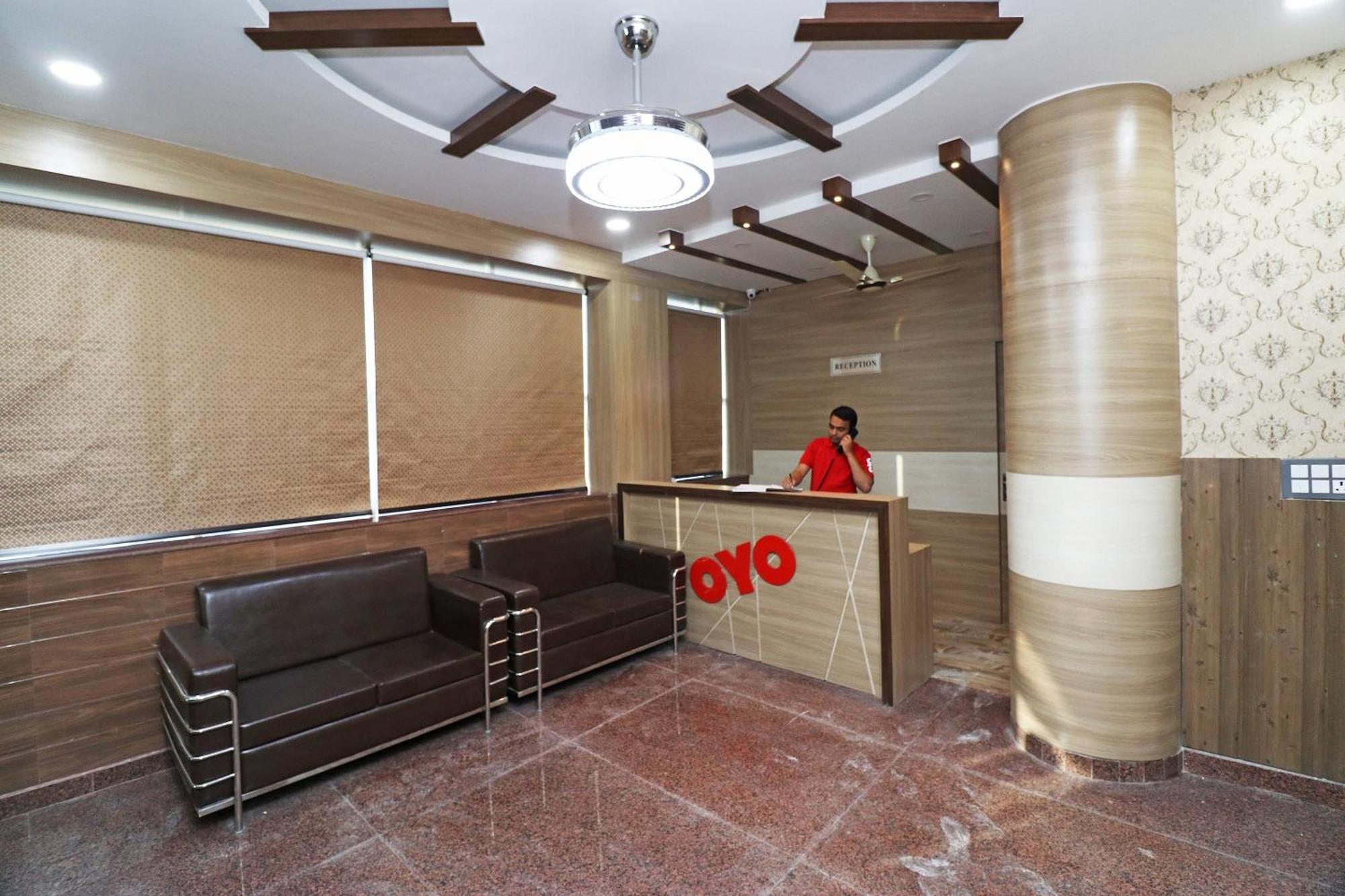 Hotel Centre Point โคราฆปุระ ภายนอก รูปภาพ