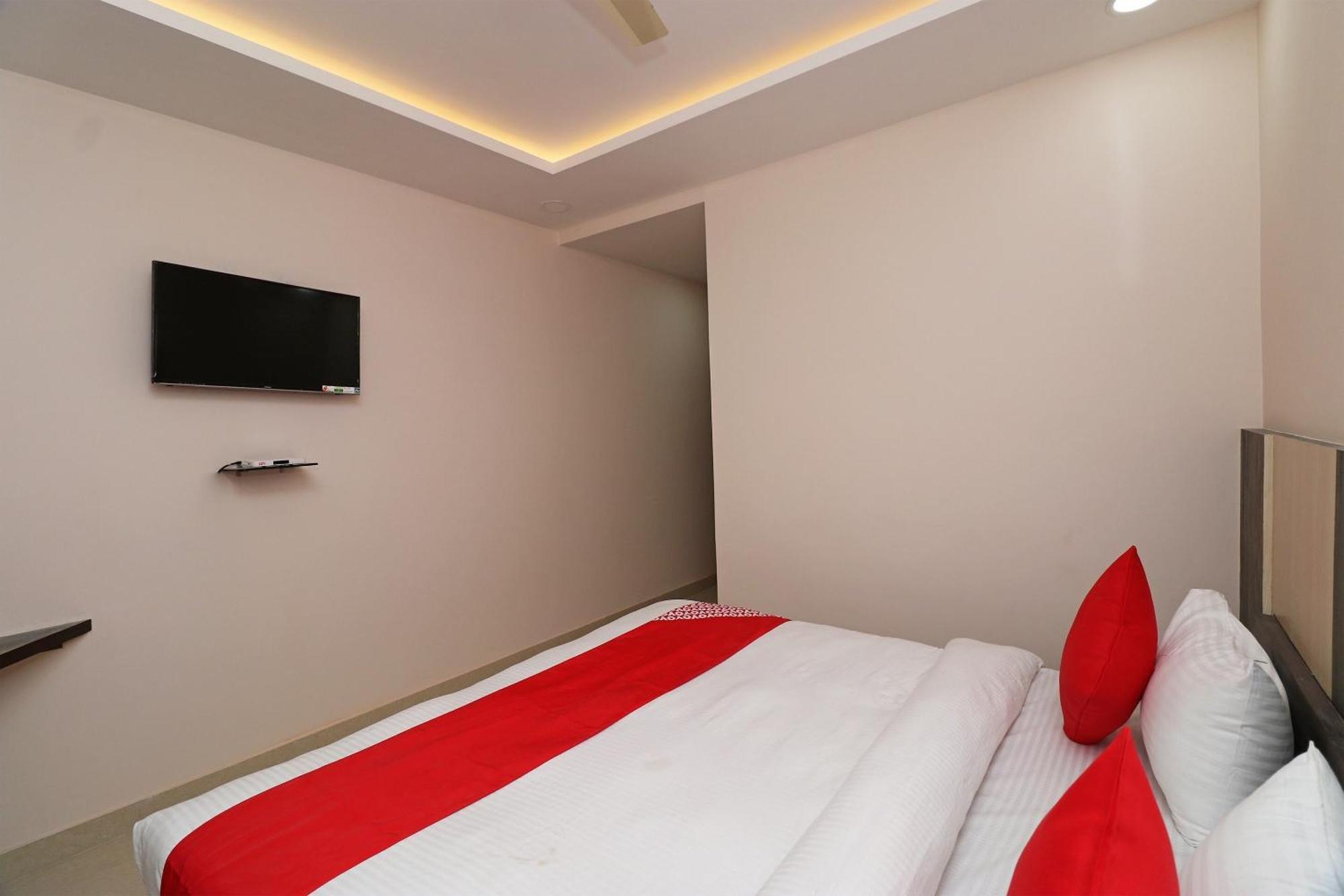 Hotel Centre Point โคราฆปุระ ภายนอก รูปภาพ