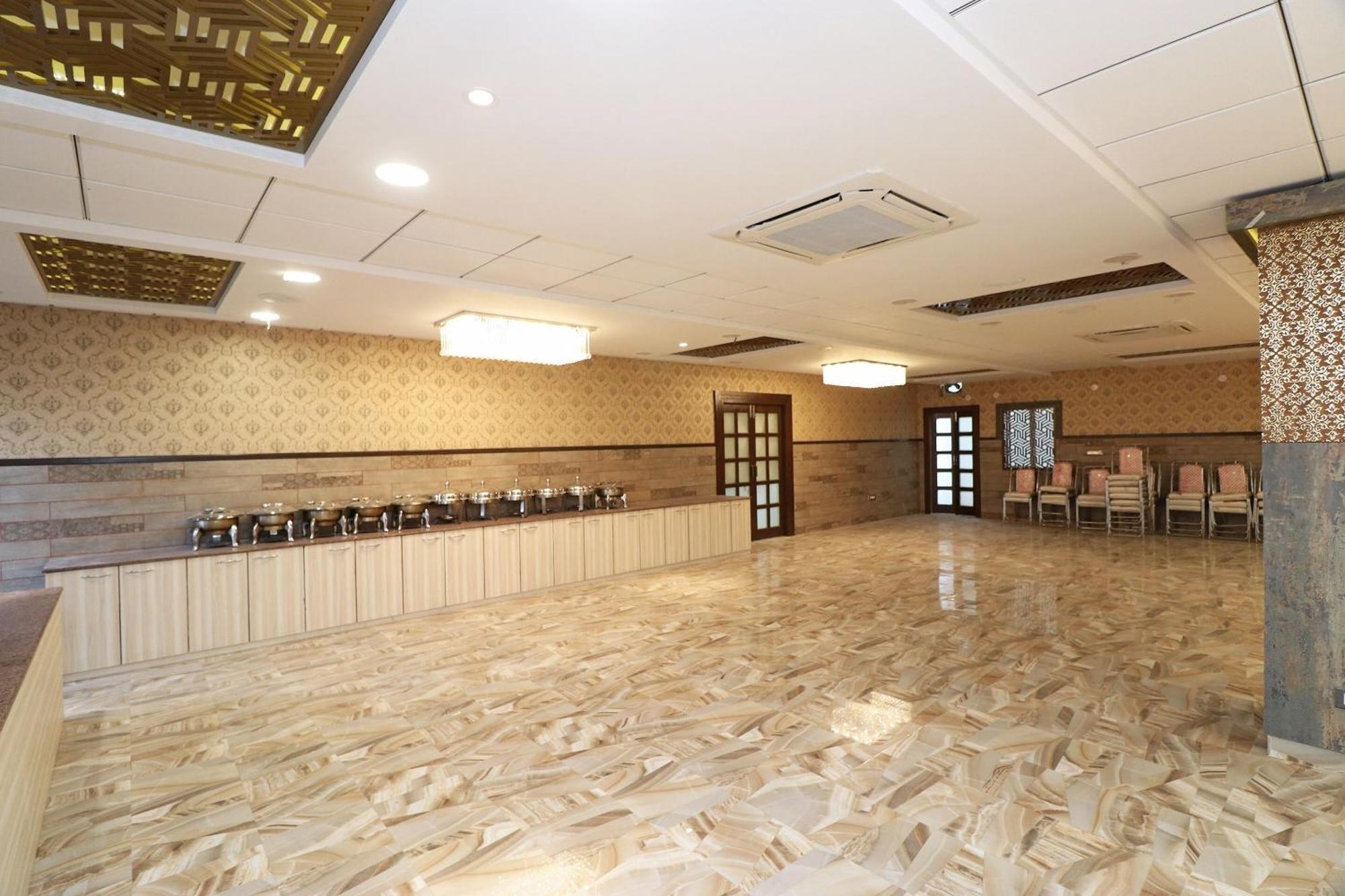 Hotel Centre Point โคราฆปุระ ภายนอก รูปภาพ